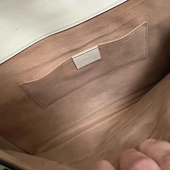 Gucci cream leather oversized clutch never used - Picture 9 of 13